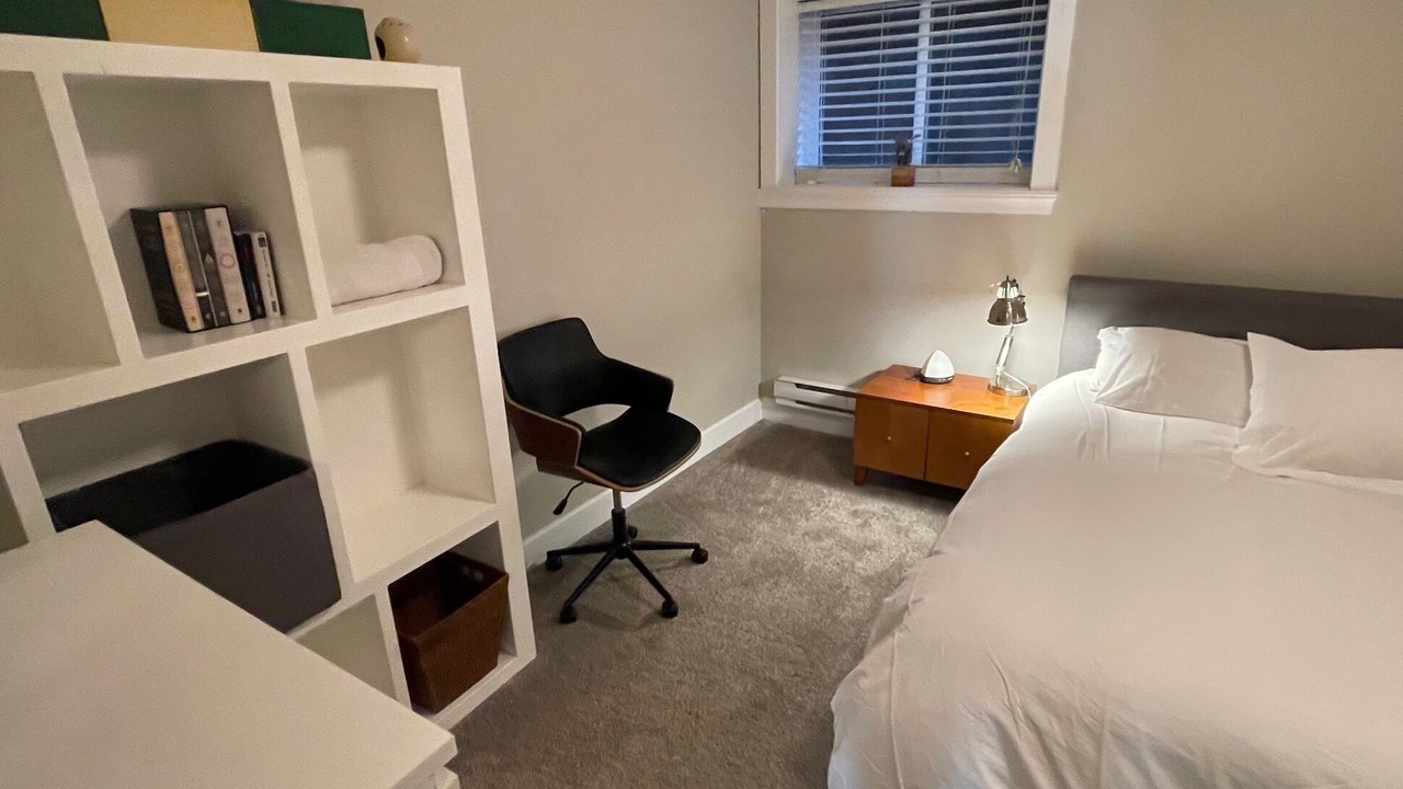Photo of Bedroom in Central Lonsdale