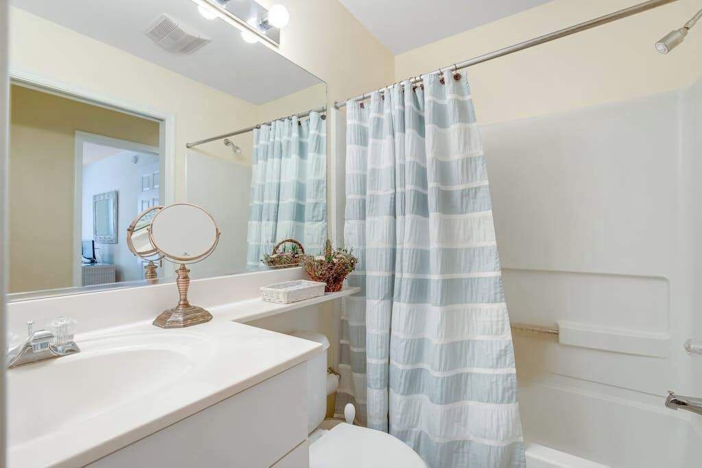 Photo of Bathroom in Bethany Beach