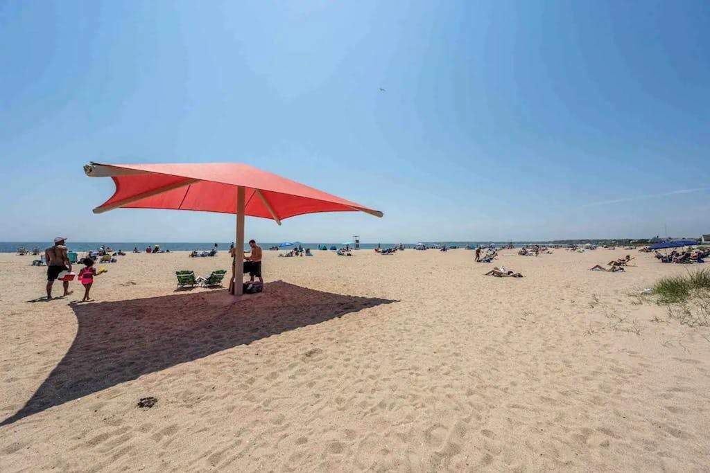 Photo of Others in West Hyannisport