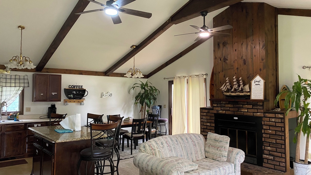 Photo of Livingroom in Montello