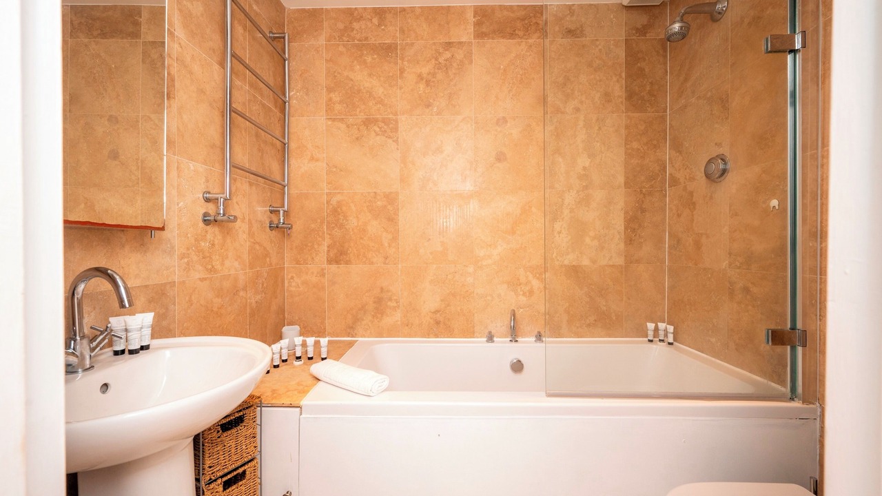 Photo of Bathroom in Highbury