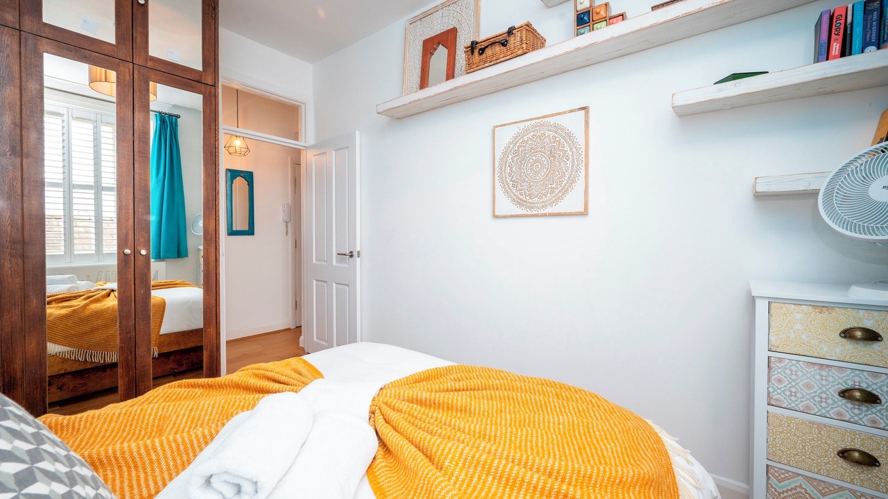 Photo of Bedroom in Highbury