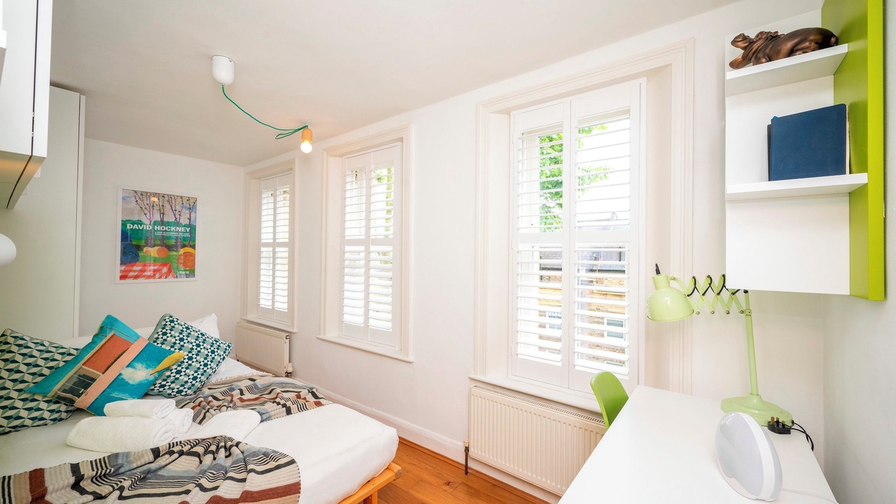 Photo of Bedroom in Highbury