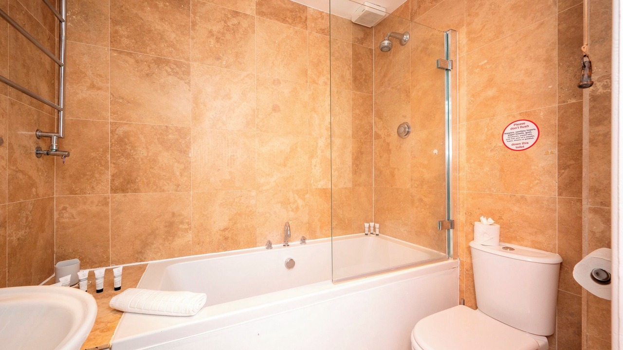 Photo of Bathroom in Highbury