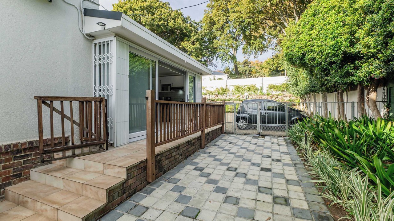 Photo of Outdoor in Bishopscourt
