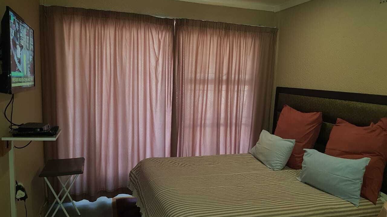 Photo of Bedroom in Fairland