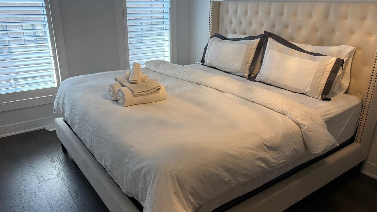 Photo of Bedroom in Lakeview