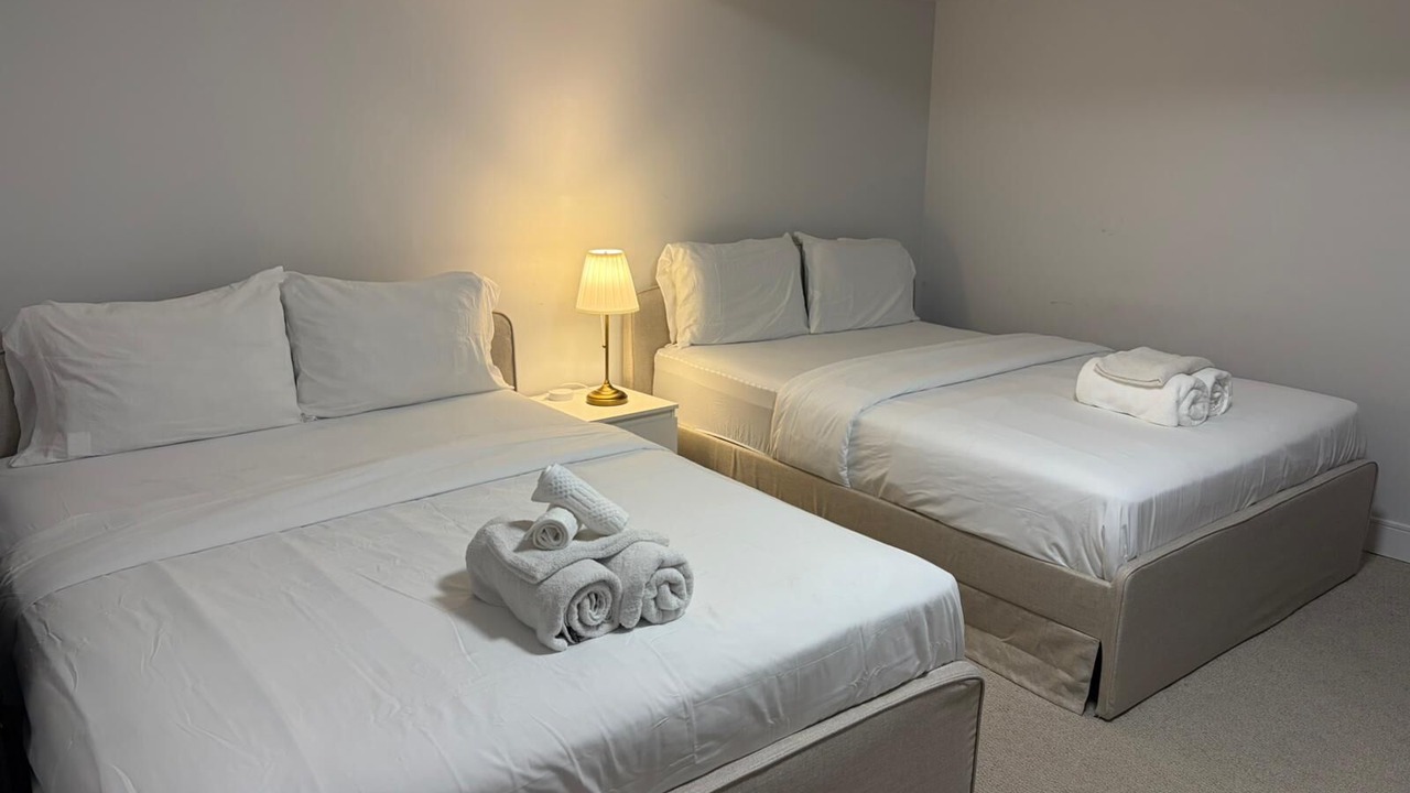 Photo of Bedroom in Lakeview