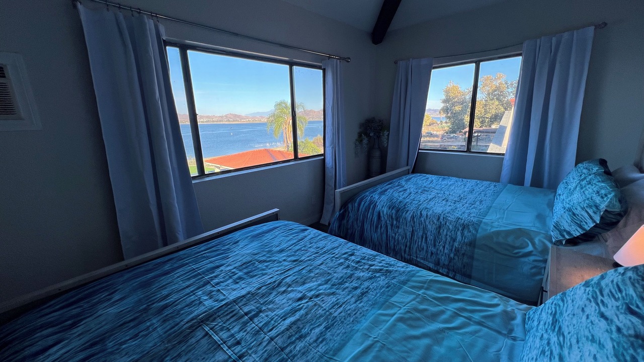 Photo of Bedroom in Lakeland Village