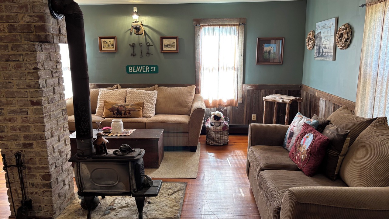 Photo of Livingroom in New Berlin