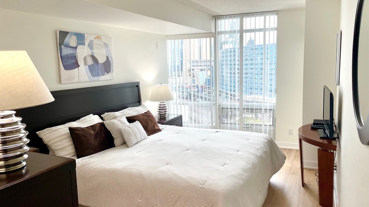 Photo of Bedroom in Toronto Entertainment District