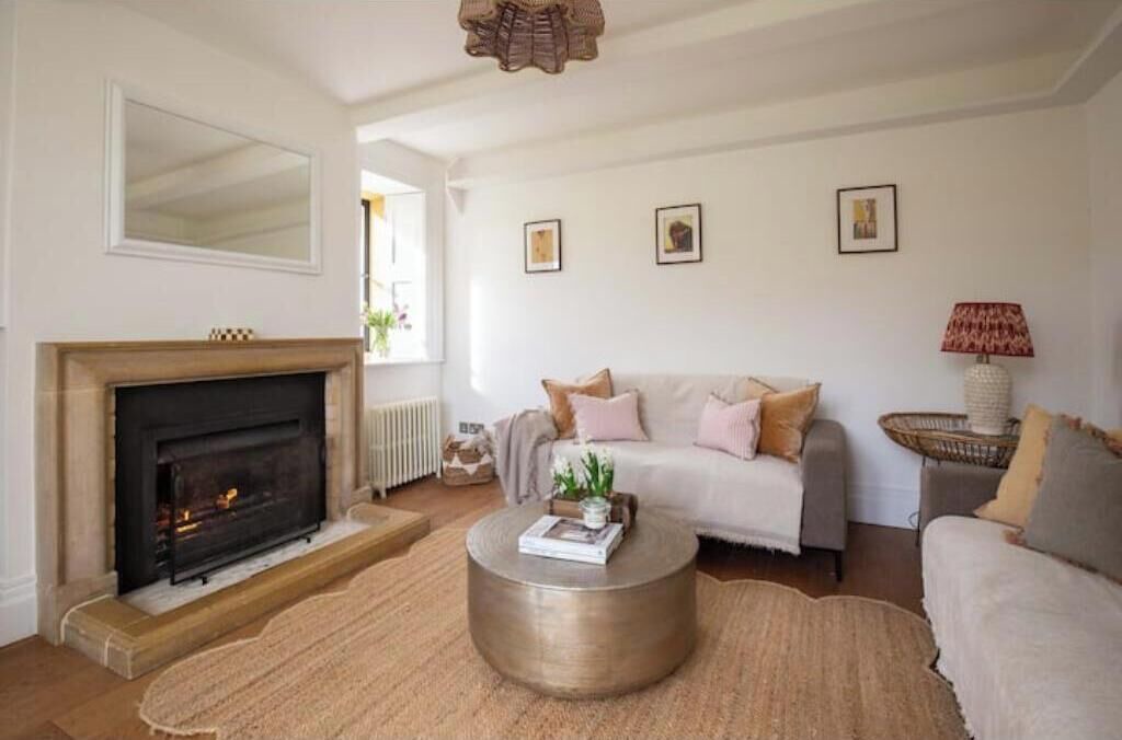 Photo of Livingroom in Whichford
