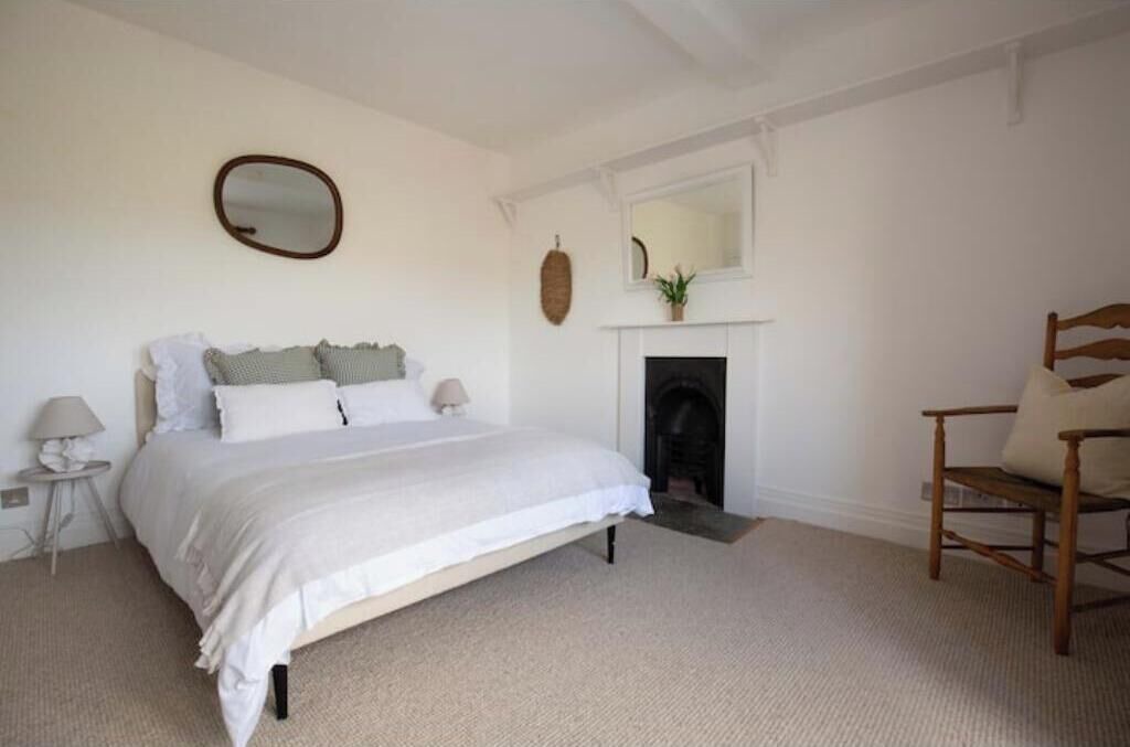 Photo of Bedroom in Whichford