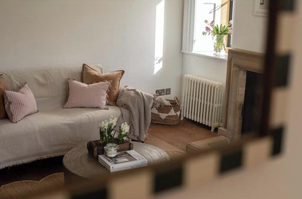Photo of Livingroom in Whichford