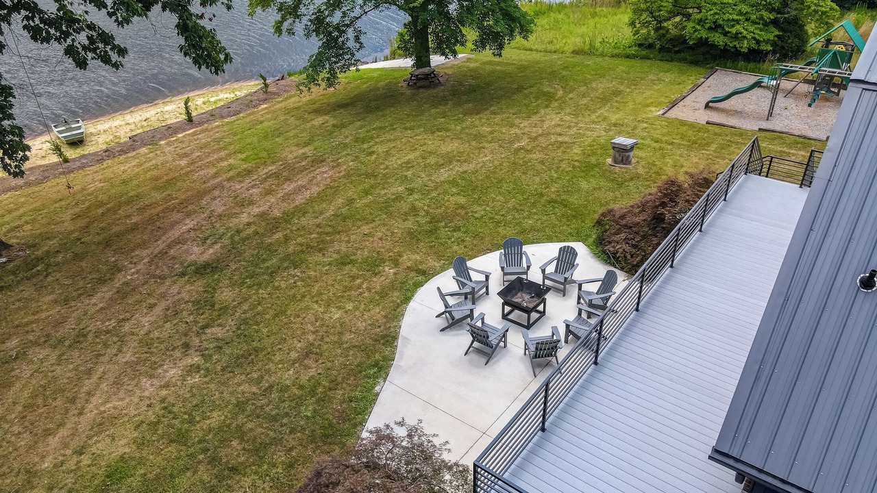Photo of Outdoor in Stokes