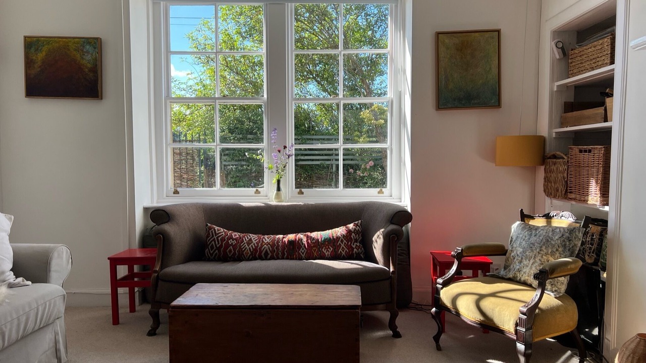 Photo of Livingroom in Roslin