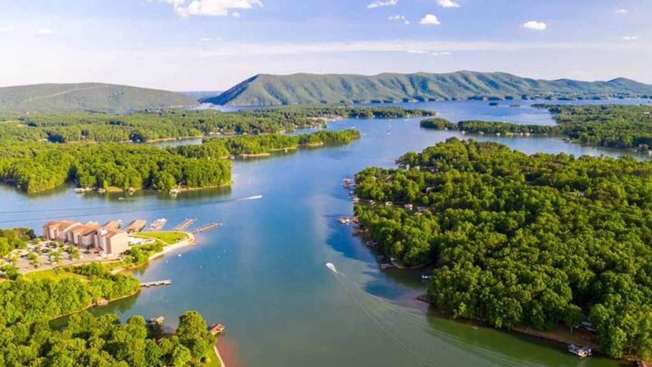 Photo of Outdoor in Smith Mountain Lake