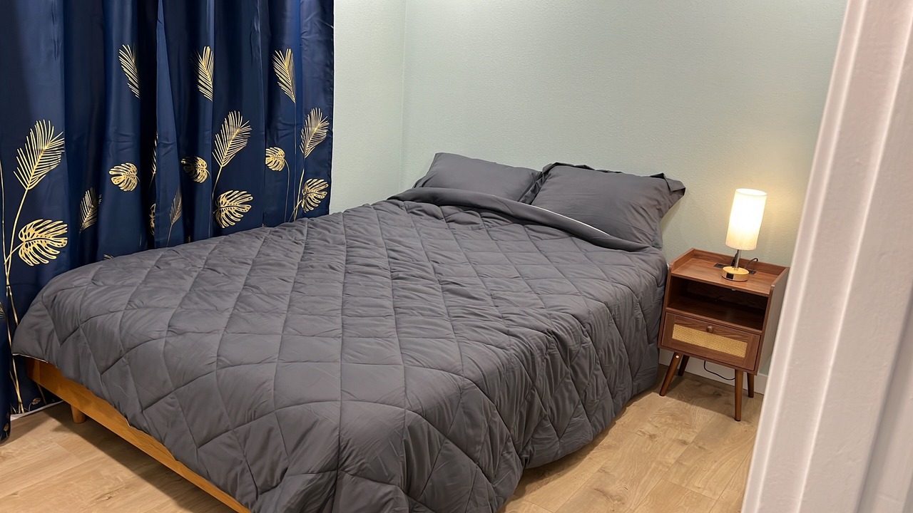 Photo of Bedroom in Inglewood-Finn Hill