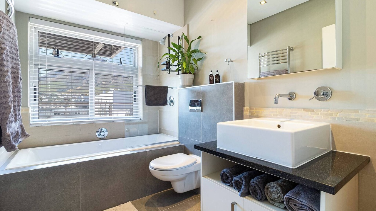 Photo of Bathroom in Cape Town City Centre