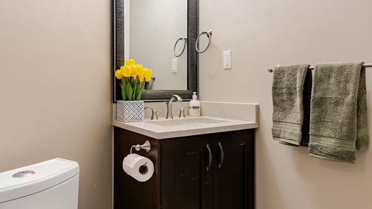 Photo of Bathroom in Upper Lonsdale