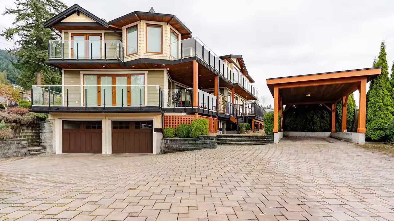 Photo of Outdoor in Upper Lonsdale
