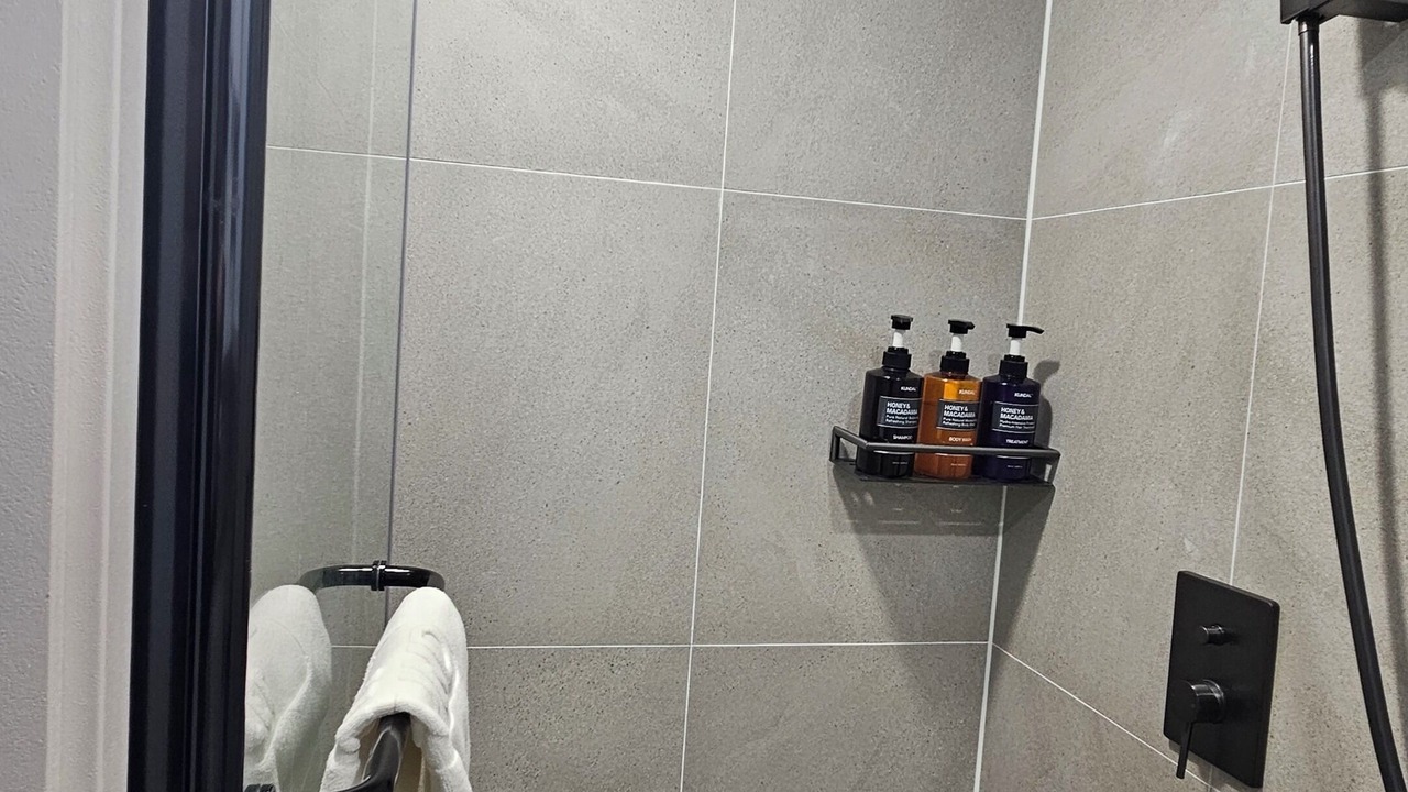 Photo of Bathroom in Gwanghui-dong