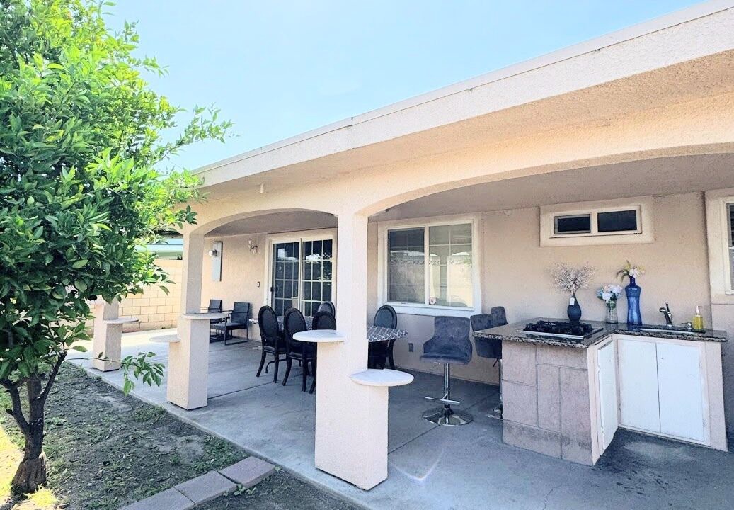 Photo of Outdoor in Midway City