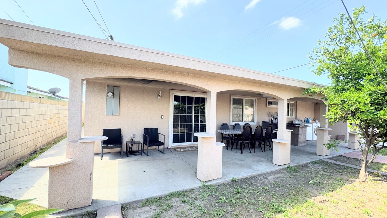 Photo of Outdoor in Midway City