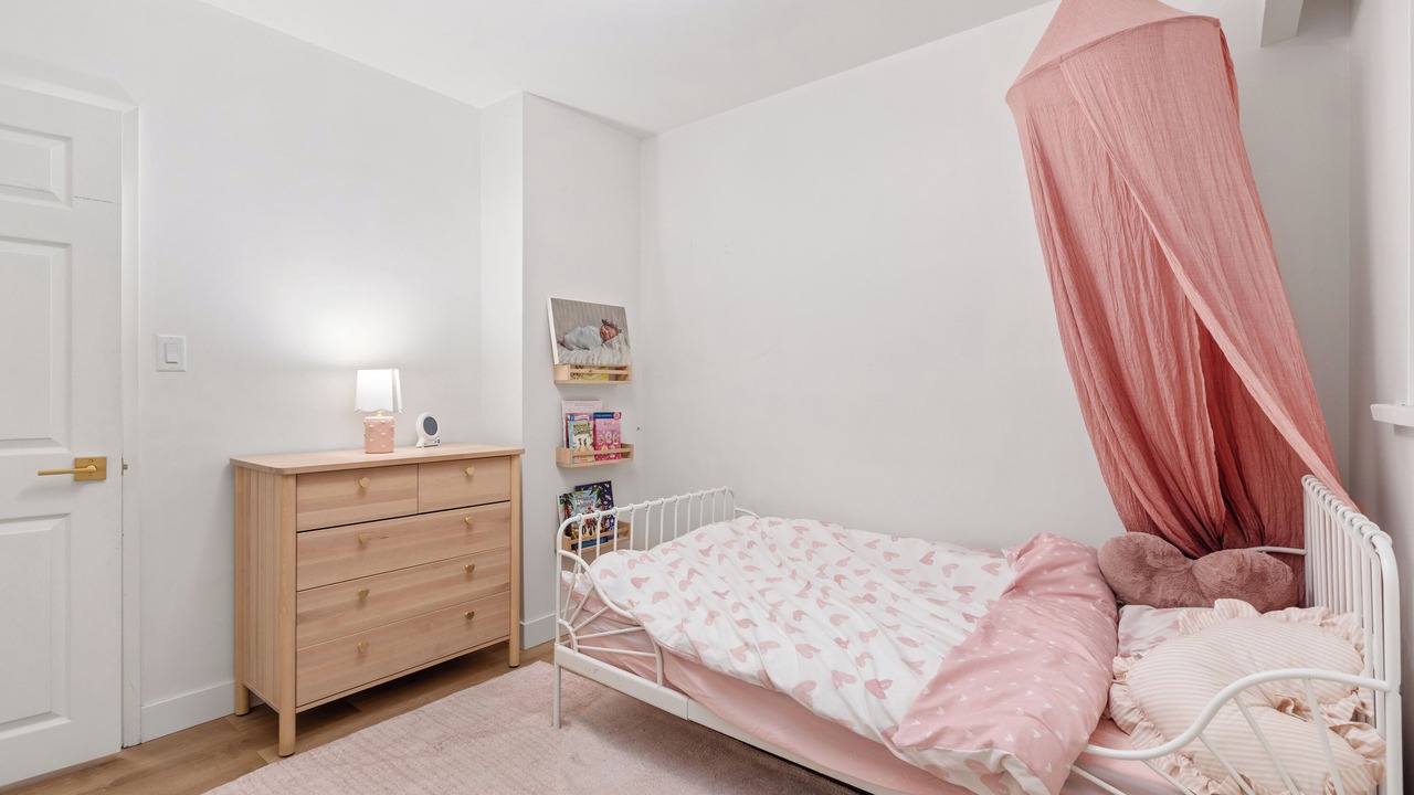 Photo of Bedroom in Upper Lonsdale