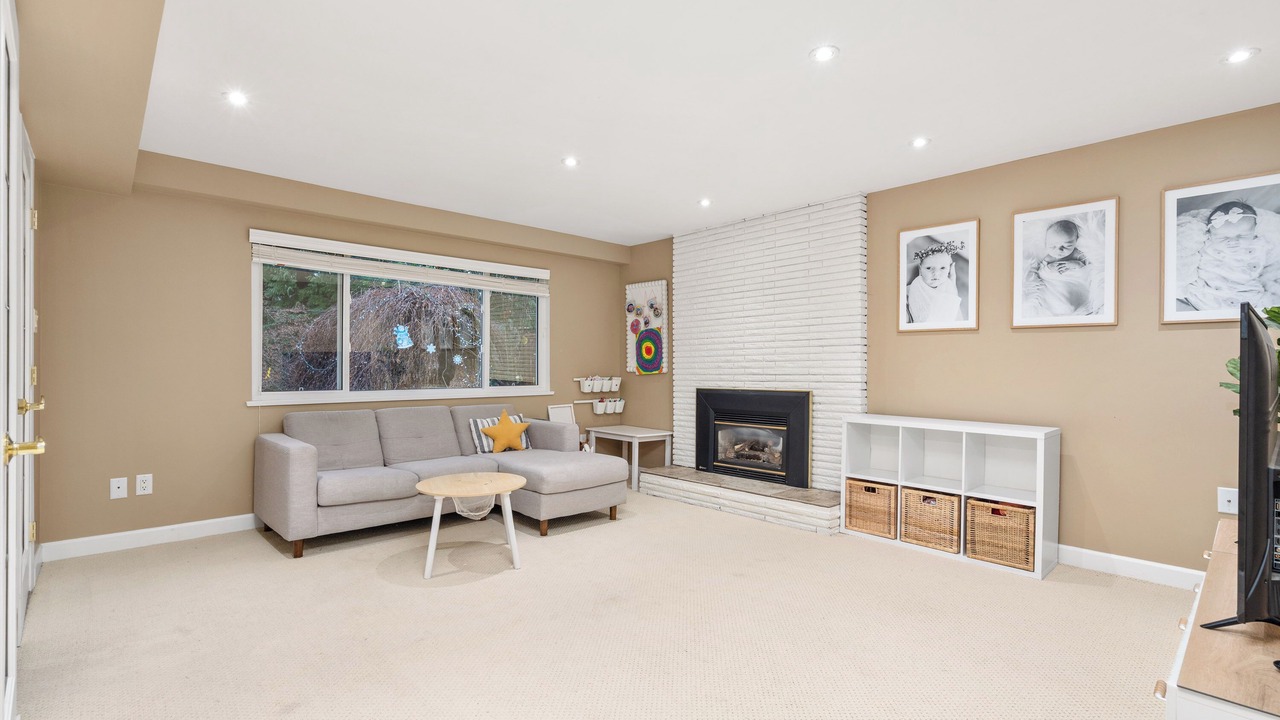 Photo of Livingroom in Upper Lonsdale