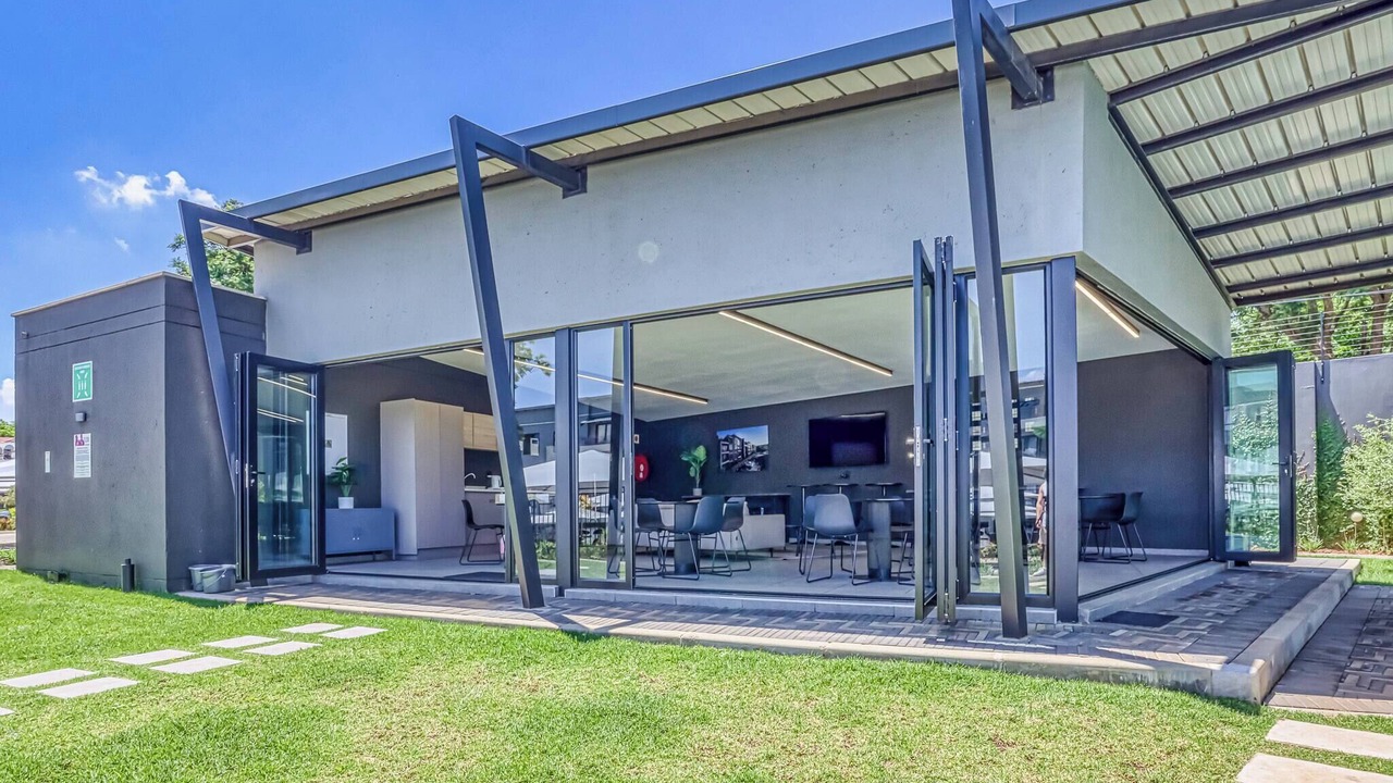 Photo of Patio Balcony in Greater Johannesburg Metropolitan Area
