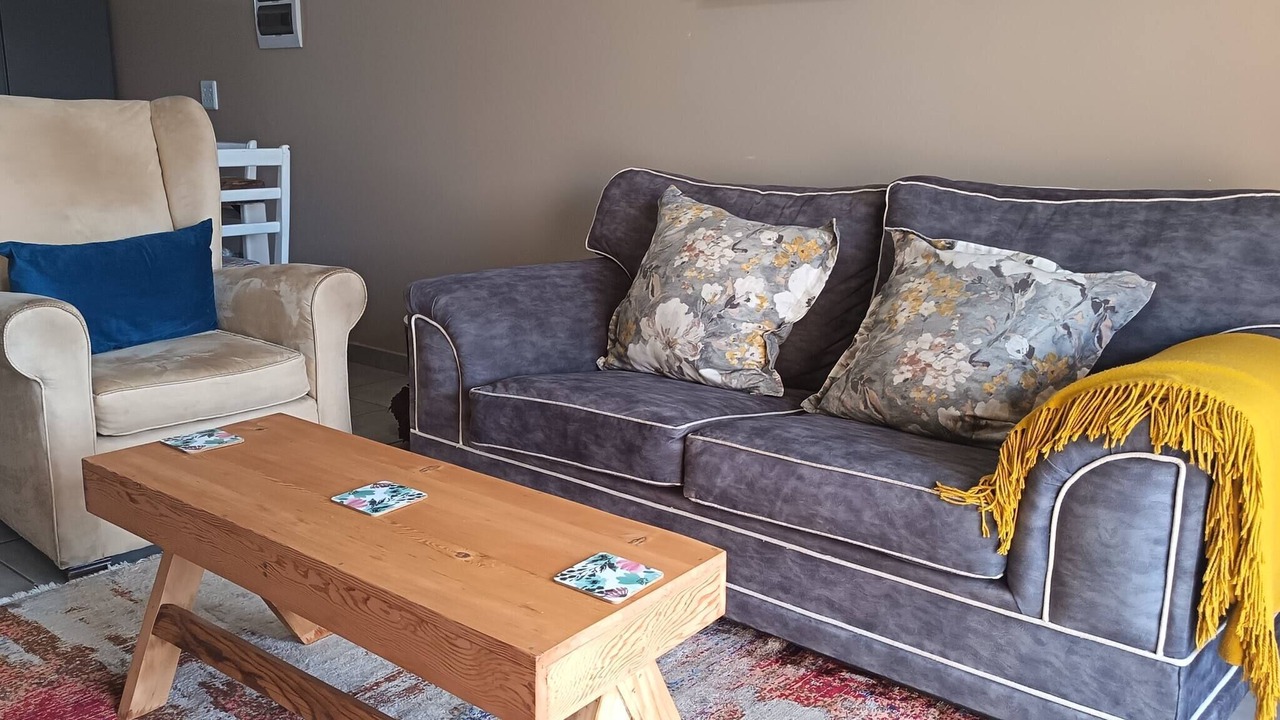 Photo of Livingroom in Greater Johannesburg Metropolitan Area