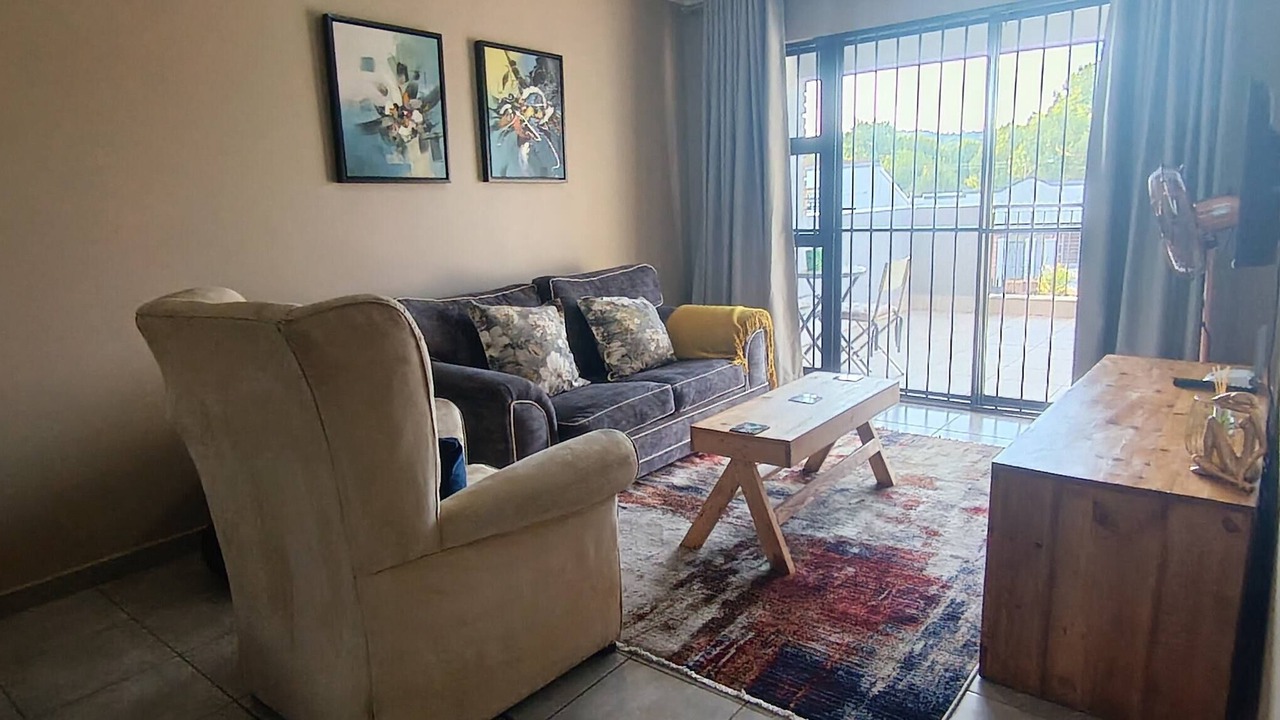 Photo of Livingroom in Greater Johannesburg Metropolitan Area