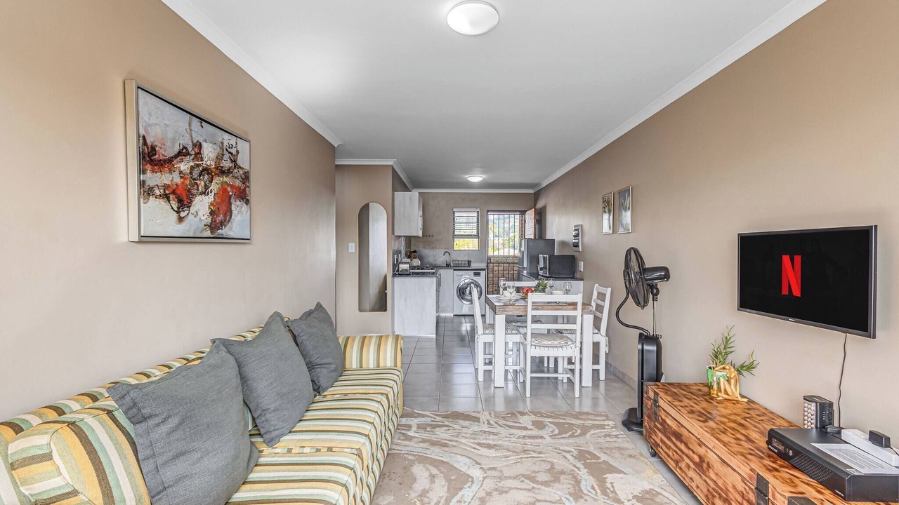 Photo of Livingroom in Greater Johannesburg Metropolitan Area