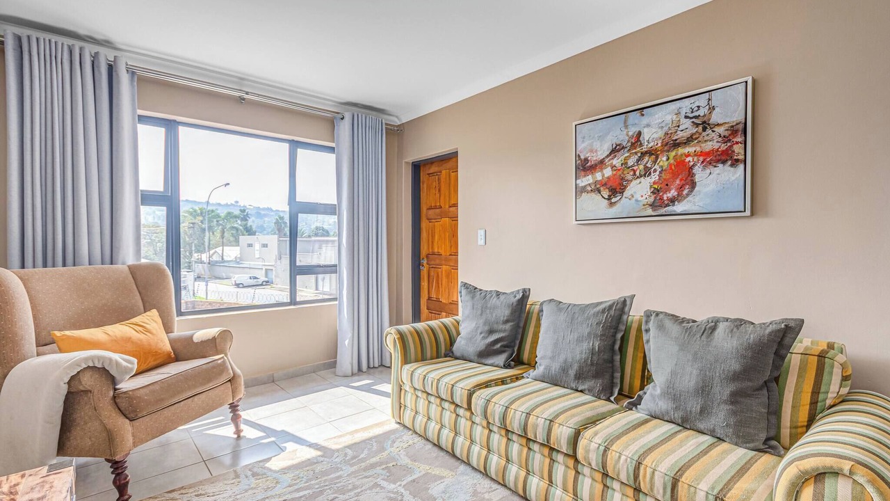 Photo of Livingroom in Greater Johannesburg Metropolitan Area