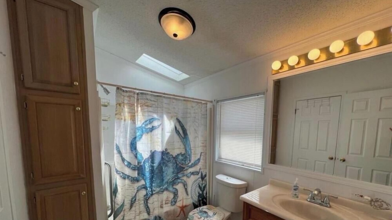 Photo of Bathroom in Assateague Pointe