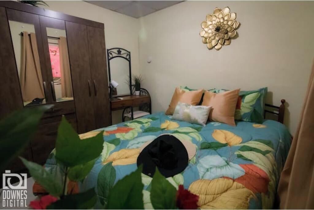 Photo of Bedroom in Montrose