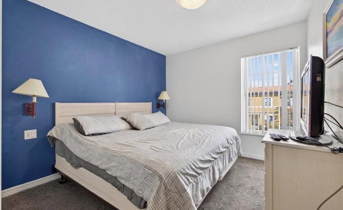 Photo of Bedroom in Crystal Cove