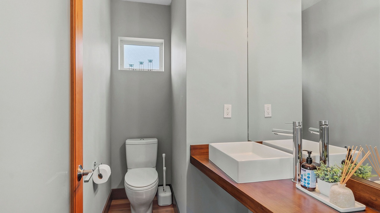 Photo of Bathroom in North Admiral