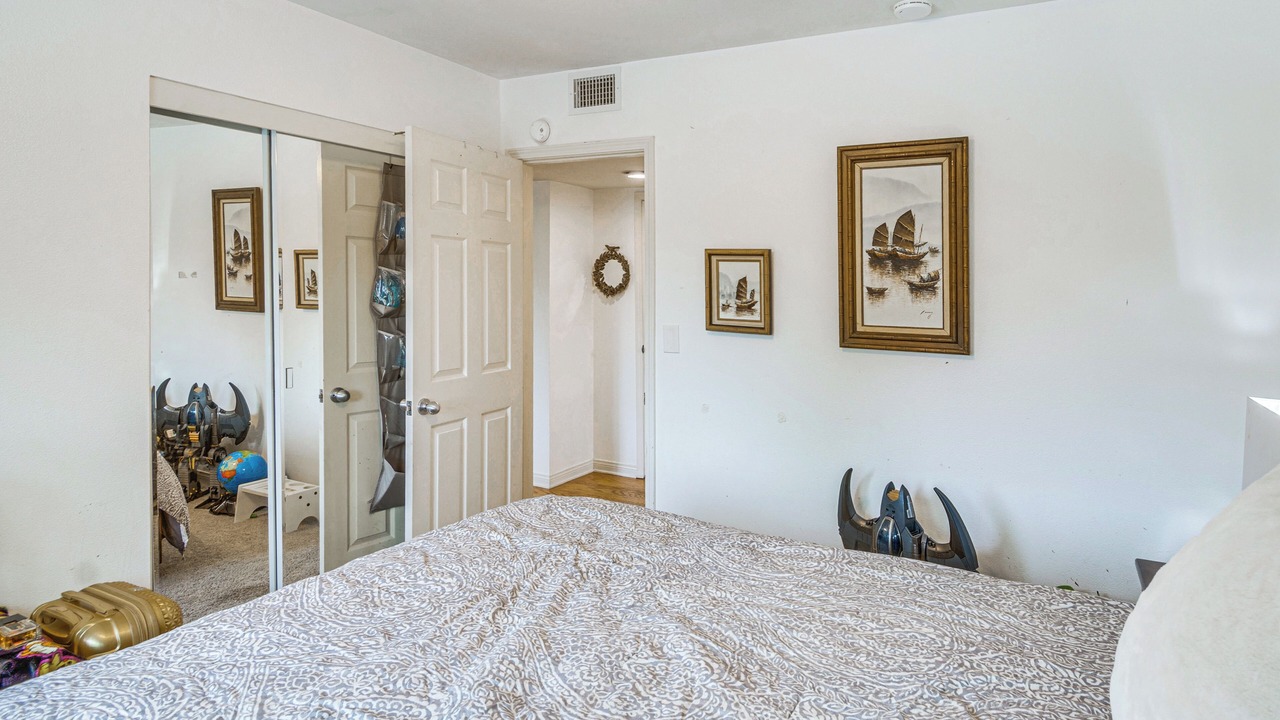 Photo of Bedroom in Agoura Hills