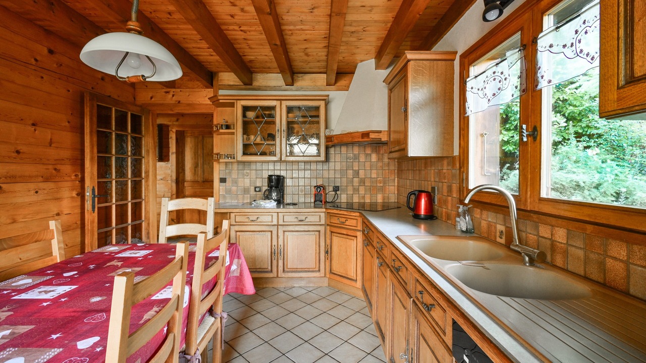Photo of Kitchen in Les Clefs