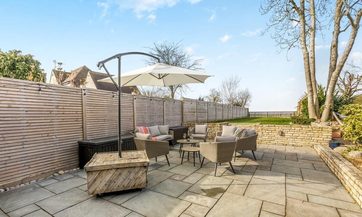 Photo of Patio Balcony in Aston-le-Walls