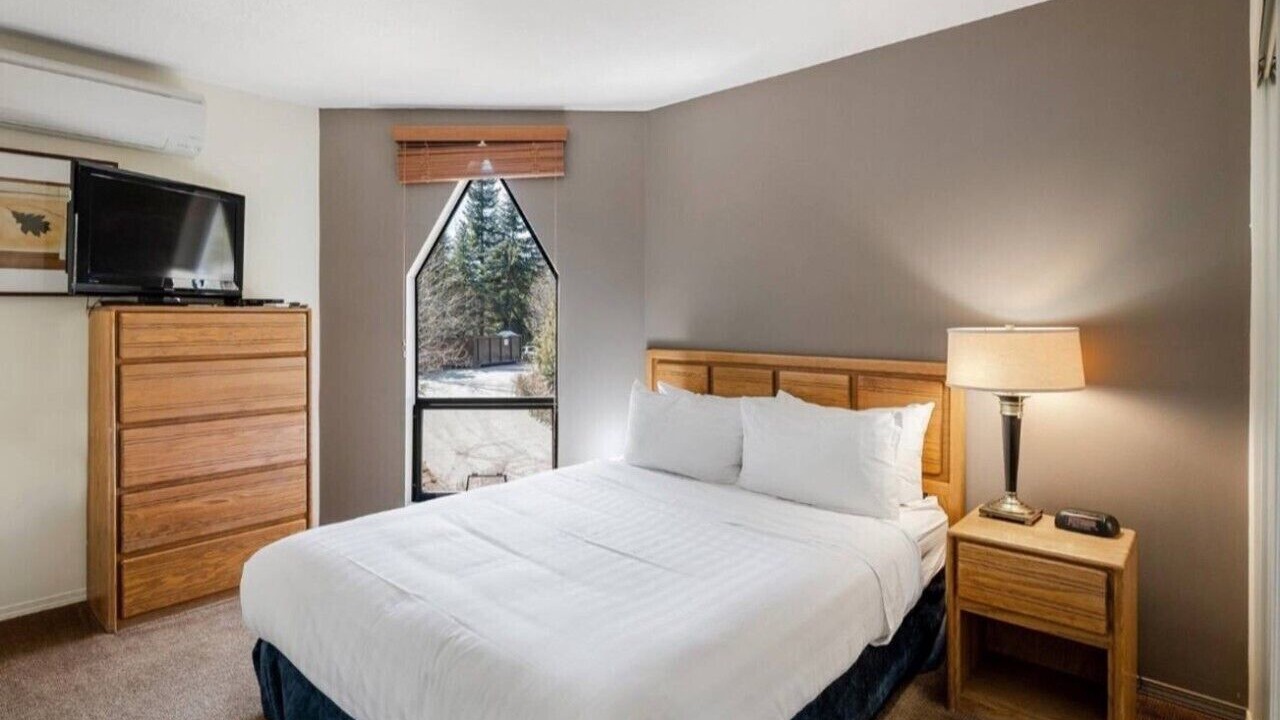 Photo of Bedroom in Blueberry Hill