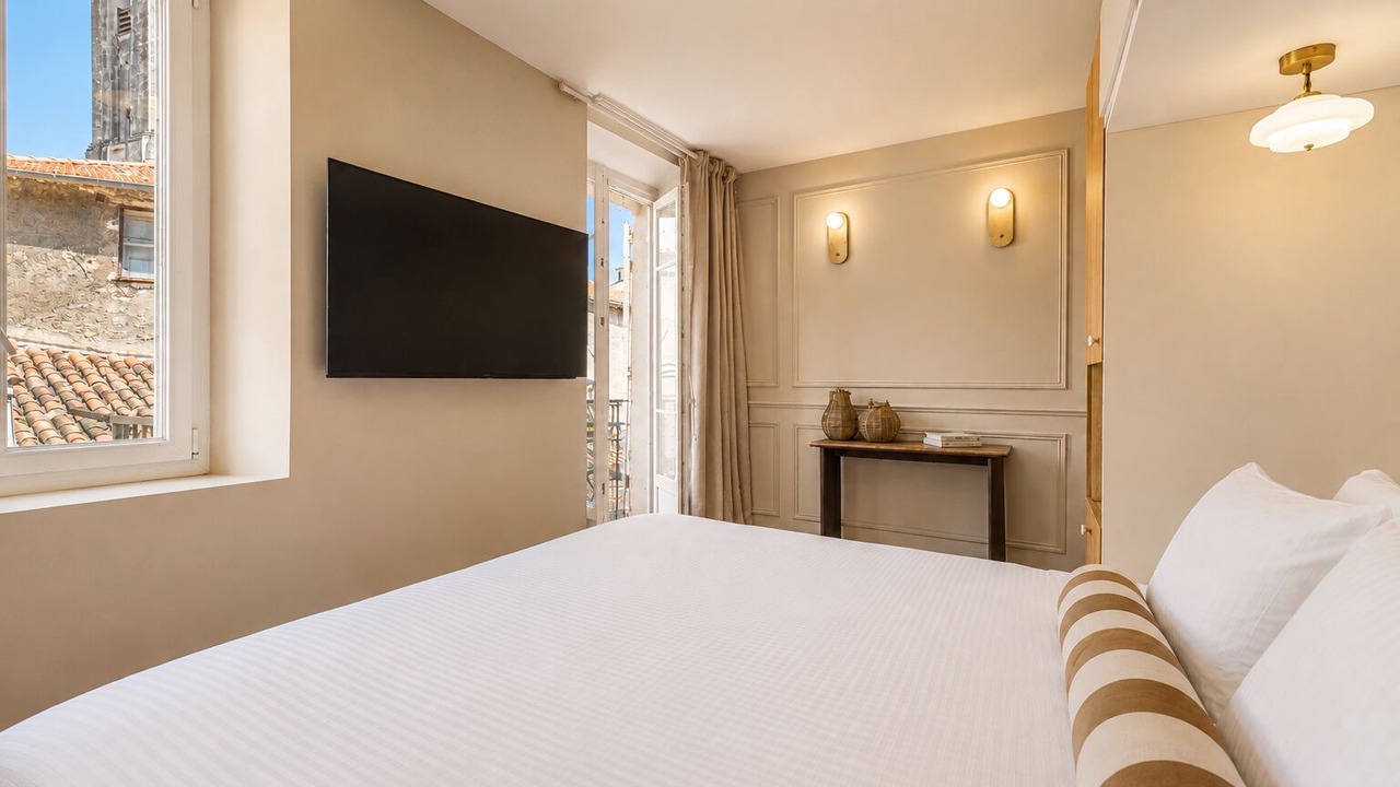 Photo of Bedroom in Jean-Medecin