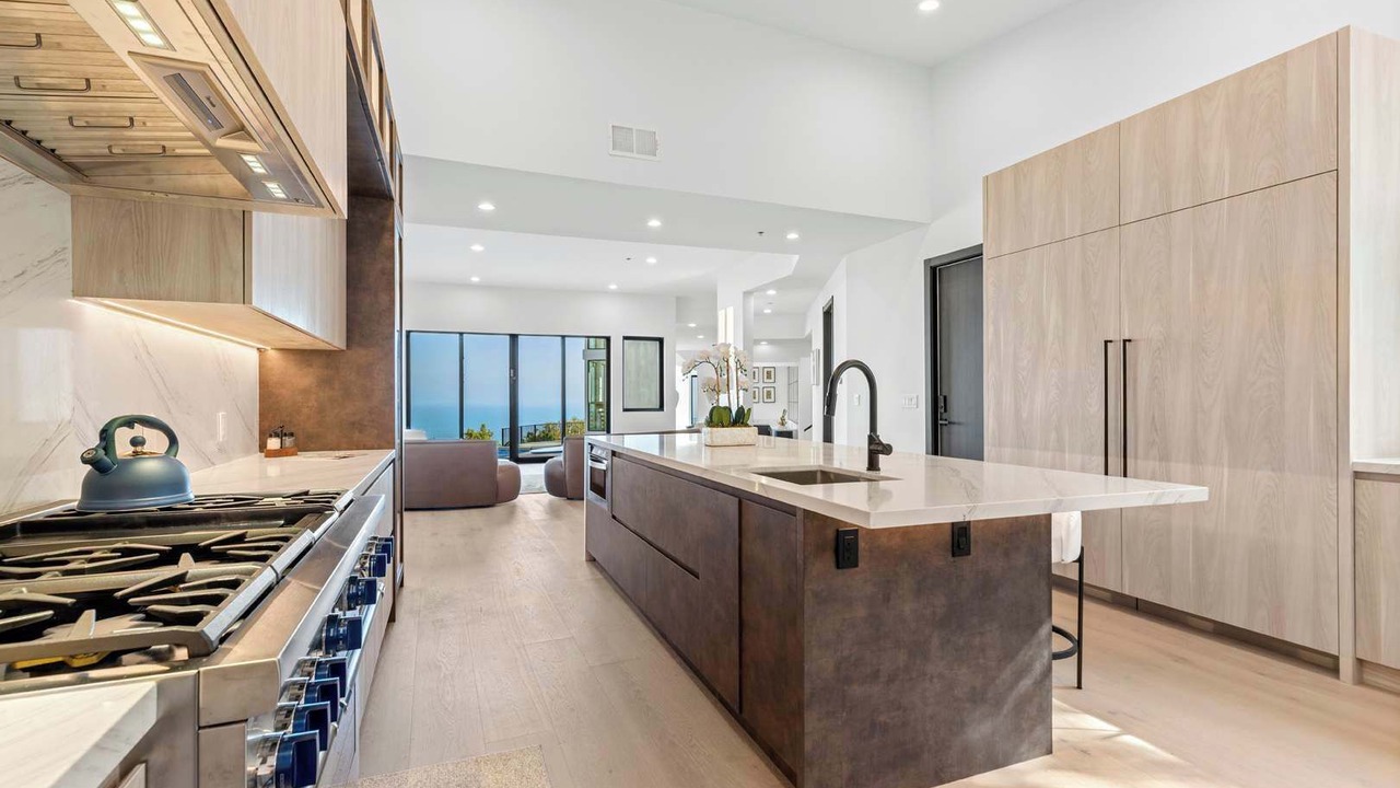 Photo of Kitchen in Central Malibu