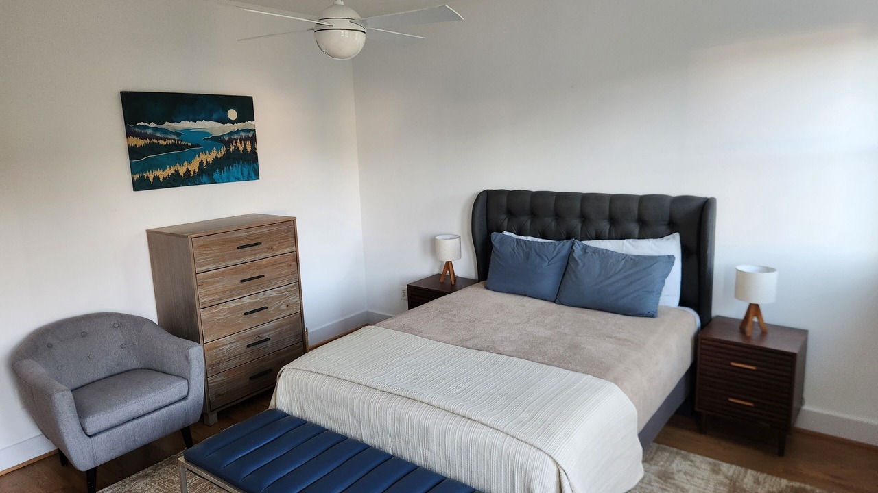 Photo of Bedroom in Truxton Circle