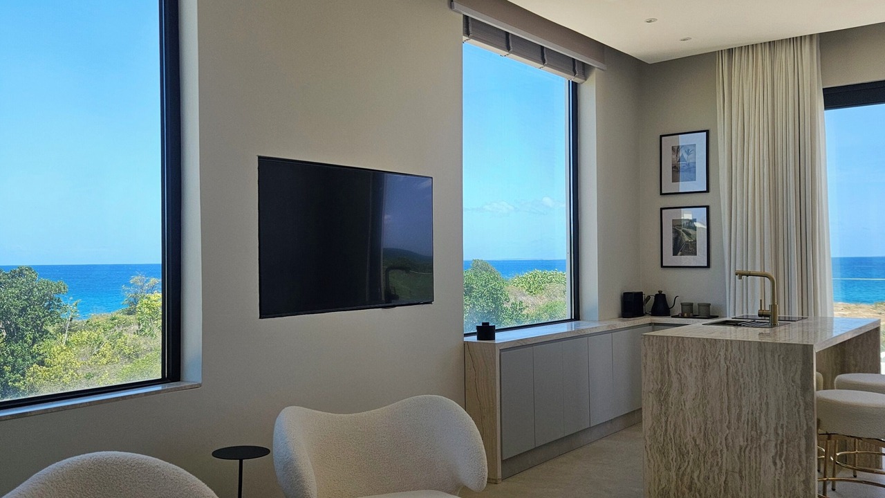 Photo of Livingroom in West End Village