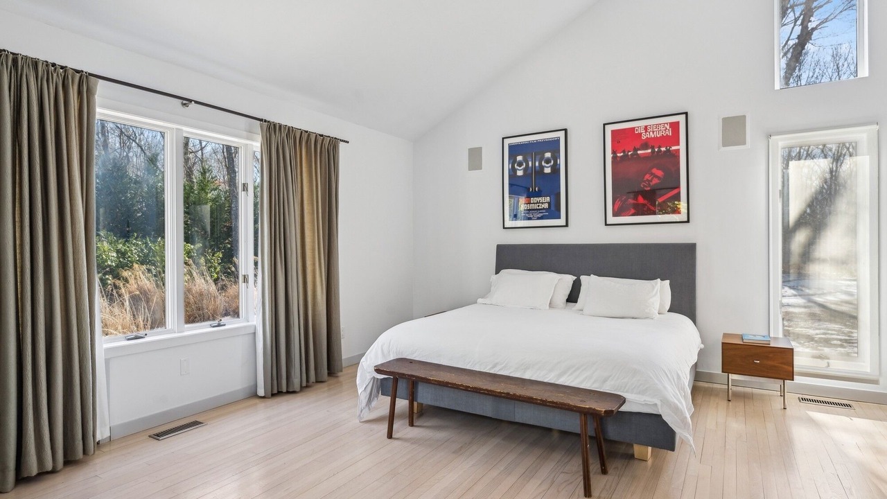 Photo of Bedroom in Sagaponack