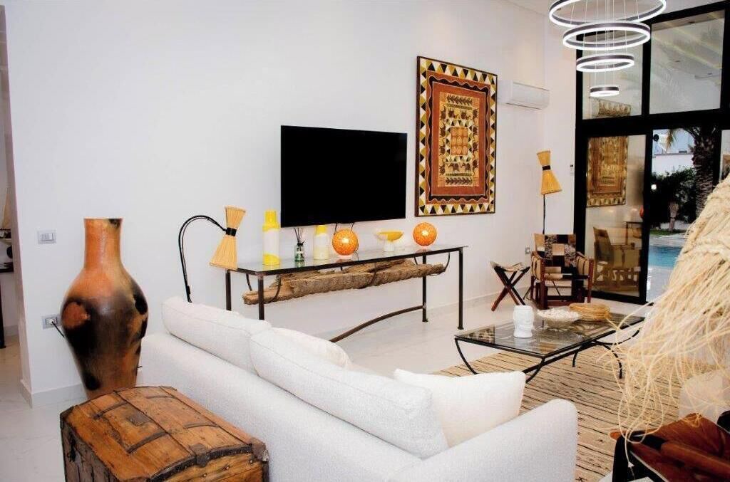 Photo of Livingroom in Aghir