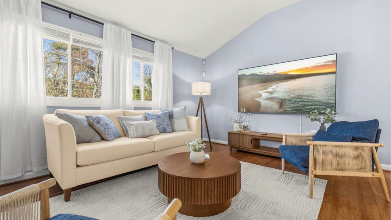 Photo of Livingroom in Oxon Hill